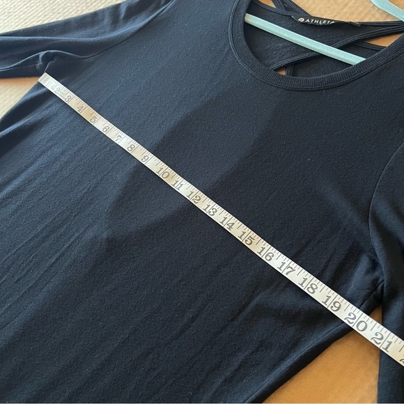 Athleta Nirvana Go To Long Sleeve Cross Back Super Soft Sweatshirt Dress, blk, M - Picture 8 of 12